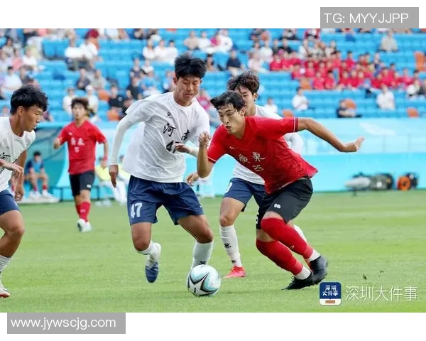 足球十大球星告别青春瞬间他们的辉煌时刻与时代印记 足球十大球星告别青春瞬间他们的辉煌时刻与时代印记